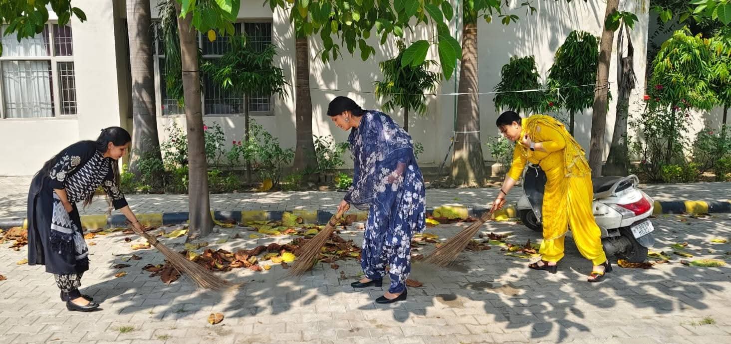 District Drug Rehabilitation Center Hoshiarpur celebrated cleanliness campaign.
